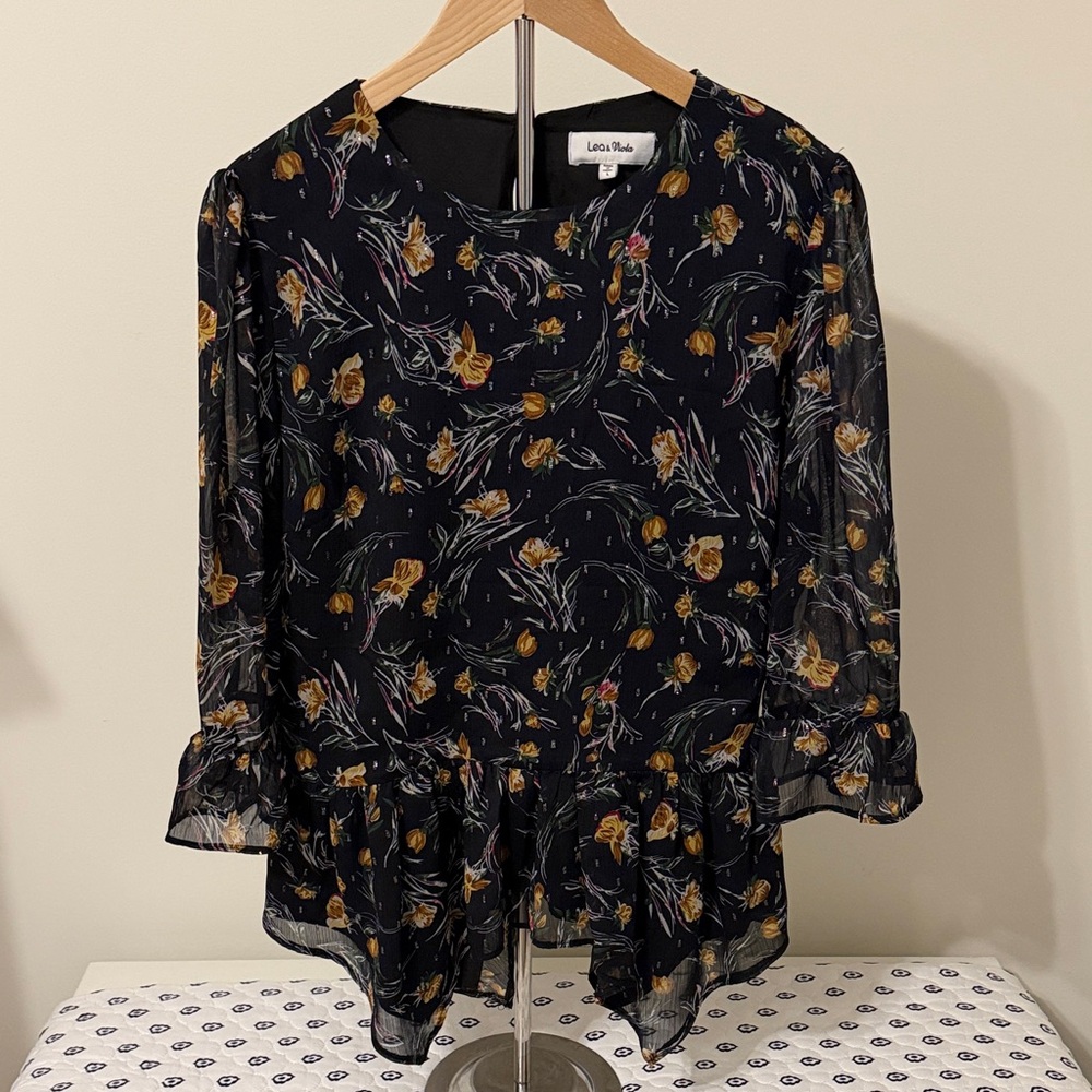 Lea & Viola Black Floral Blouse